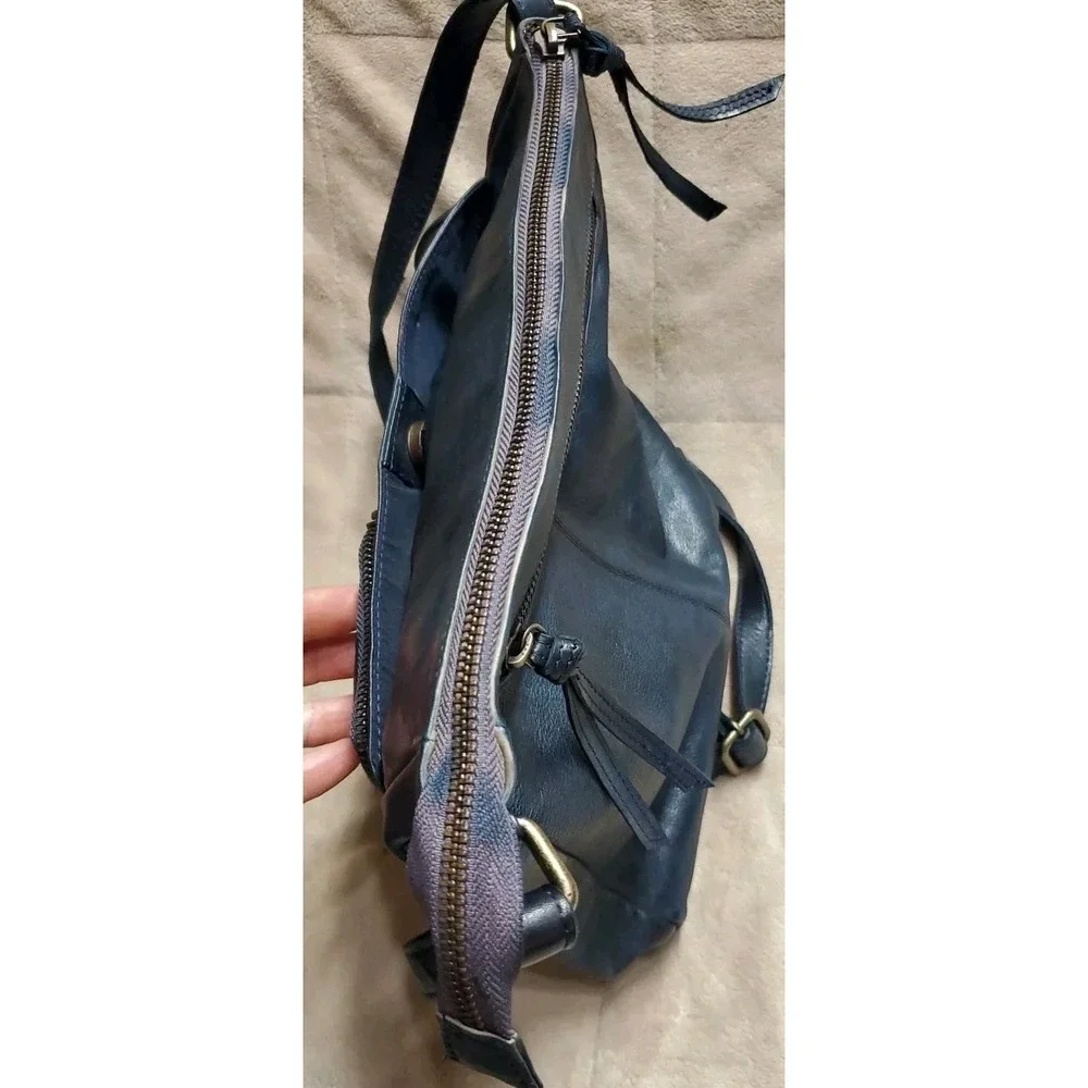 Estalon Purse Dark Blue Leather‎ Top Zip Crossbody Outside Pockets Boho Artsy